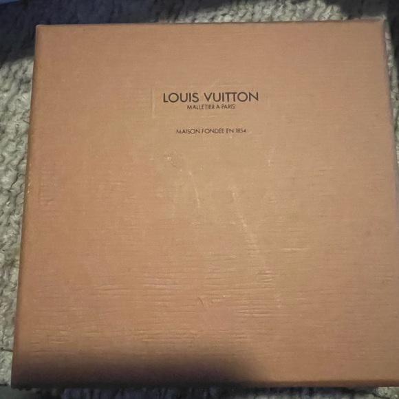 Louis Vuitton Red Epi Bi-fold Wallet - Picture 15 of 15